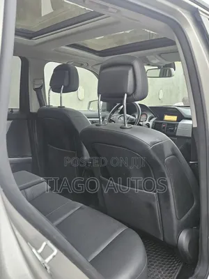 Mercedes-Benz GLK-Class 350 4MATIC 2010 Gold
