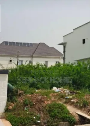 400sqm Land Megamund