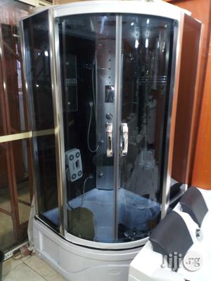 100cm X 100cm Shower Room