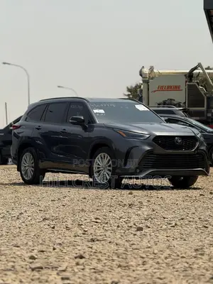 Toyota Highlander XSE AWD 2023 Gray