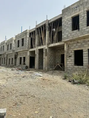 3bdrm Apartment in Jahi for sale