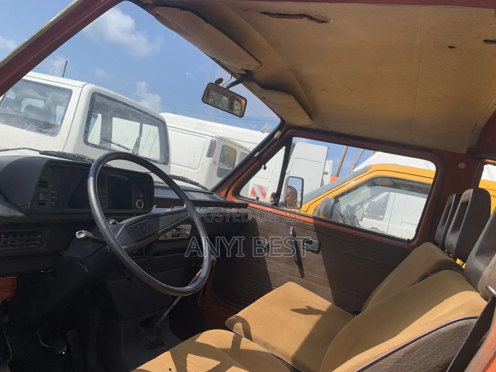 Volkswagen Transporter 1999 Orange