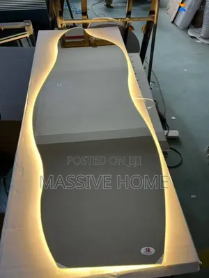 Shapeless Long Mirror