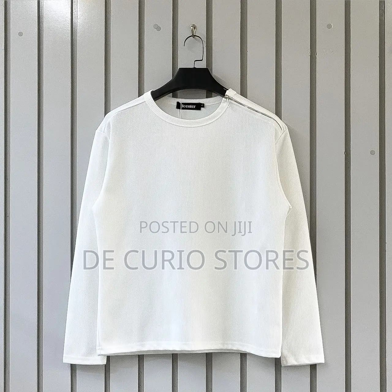 Textured Longsleeve With Shoulder Zippers