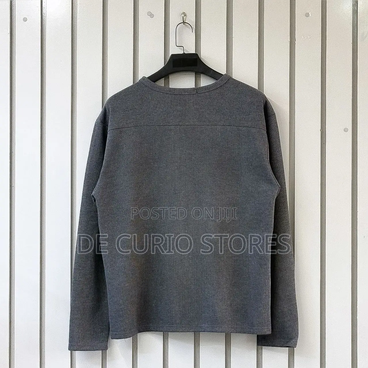 Textured Longsleeve With Shoulder Zippers
