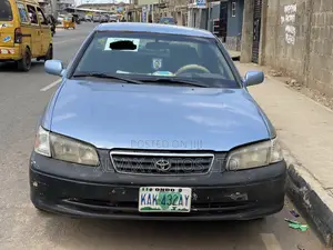 Toyota Camry 2001 Blue