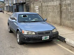 Toyota Camry 2001 Blue