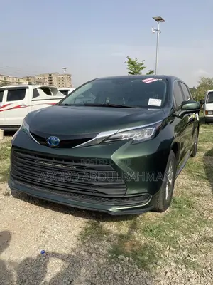 Toyota Sienna 2021 Green