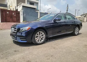 Mercedes-Benz E300 2018 Blue