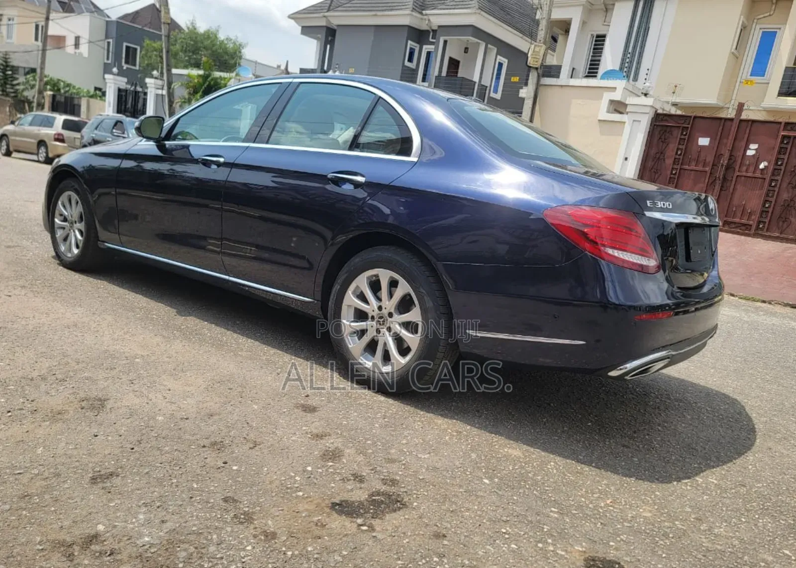 Mercedes-Benz E300 2018 Blue