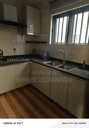 3bdrm Block of Flats in Ikeja GRA for sale