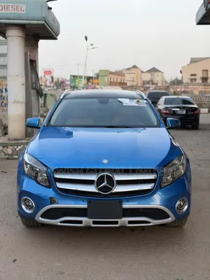 Mercedes-Benz GLA 250 2017 Blue