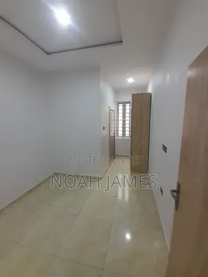 1bdrm Shared Apartment in Royal Pine Estate, Lekki Phase 1 for rent