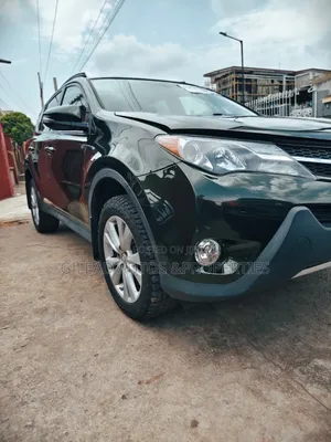 Toyota RAV4 XLE AWD (2.5L 4cyl 6A) 2013