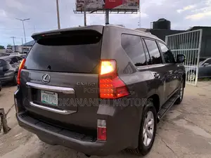 Lexus GX 460 2011 Brown