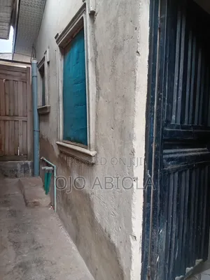 Furnished Mini Flat in Martins, Abule Egba for rent
