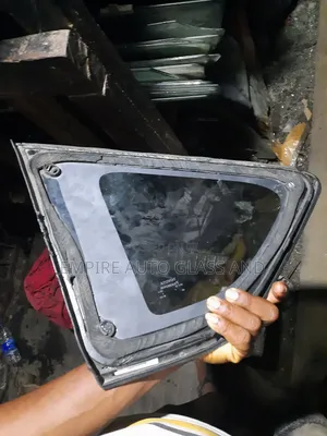 Complete Last Vent Glass for Toyota Rav 4 2014 Model Available Now