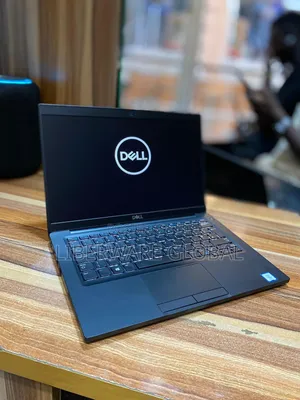Laptop Dell Latitude 7390 8GB Intel Core i5 SSD 256GB