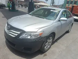 Toyota Camry 2011 Silver