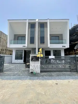 4bdrm Duplex in Ikota for sale