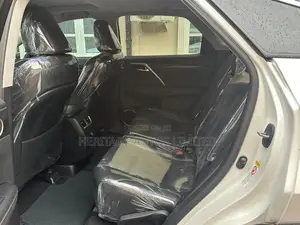 Lexus RX 350 FWD 2017 White