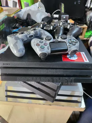 Ps4 Pro 1tb + 7 Games