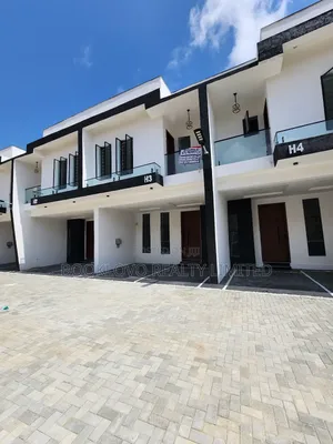4bdrm Duplex in Ikota for sale
