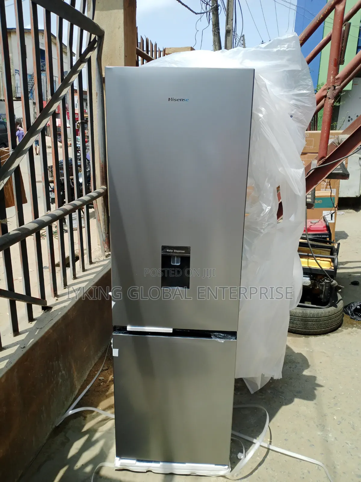 Hisense Bottom Freezer Refrigerator 264l