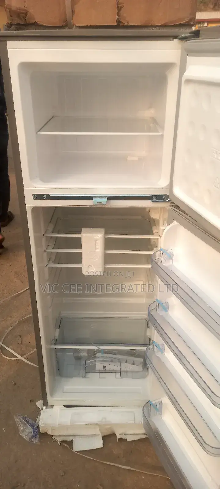 Skyrun Fridge BCD 145a