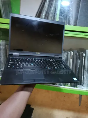 Laptop Dell Latitude 15 E5570 8GB Intel Core i7 SSD 256GB
