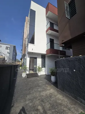 5bdrm Duplex in Lekki Phase 1 for sale