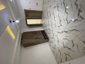 2bdrm Apartment in Paradise Estate, Life Camp for rent
