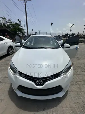 Toyota Corolla LE Eco 4dr Sedan (1.8L 4cyl CVT) 2014 White