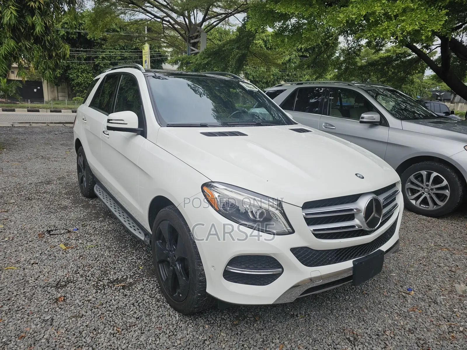 Mercedes-Benz GLE-Class 2016 White