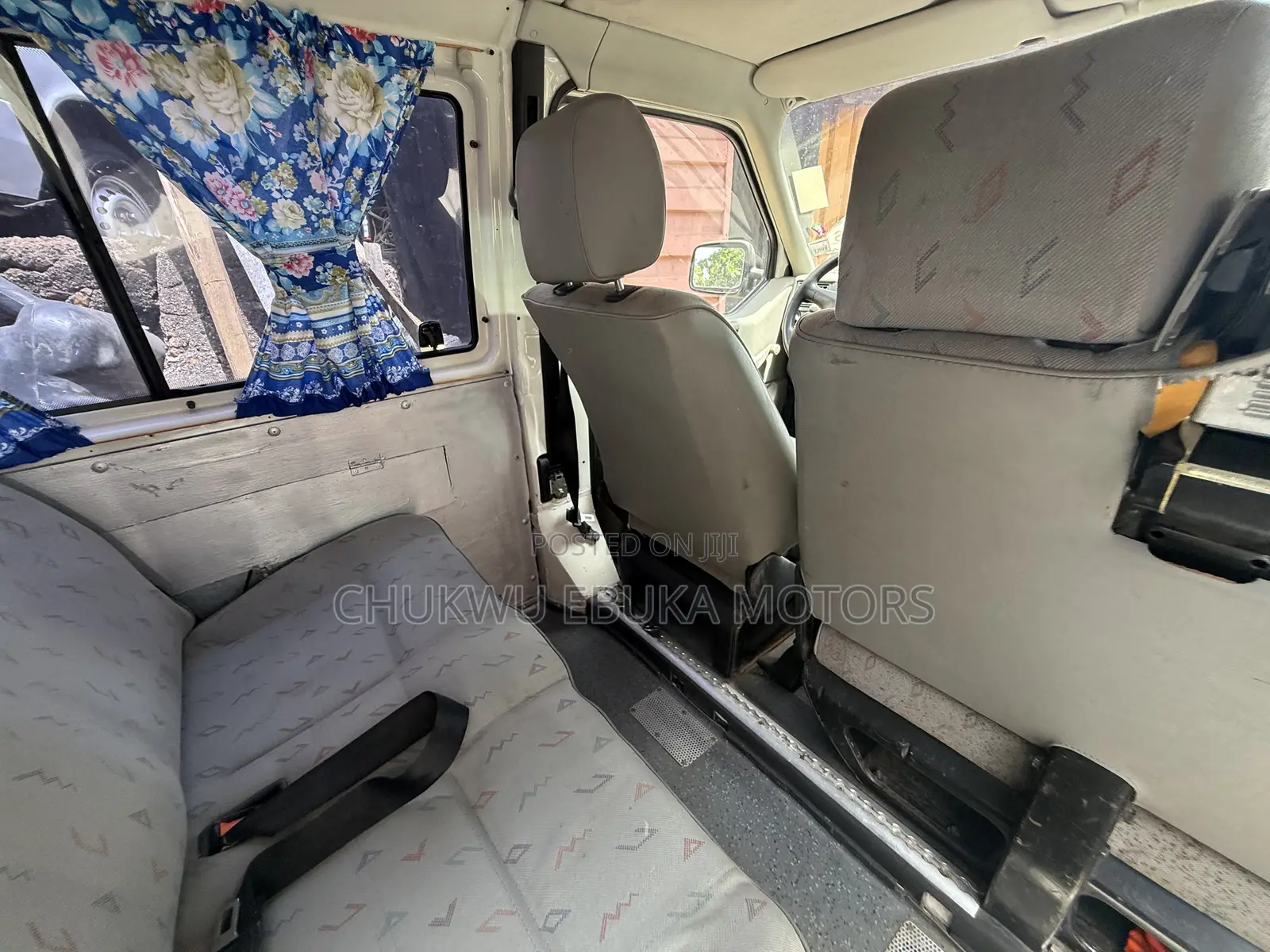Volkswagen Transporter 2002 White