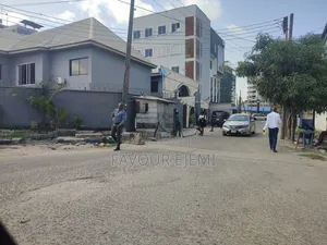 6bdrm House in Ikoyi S.W for rent