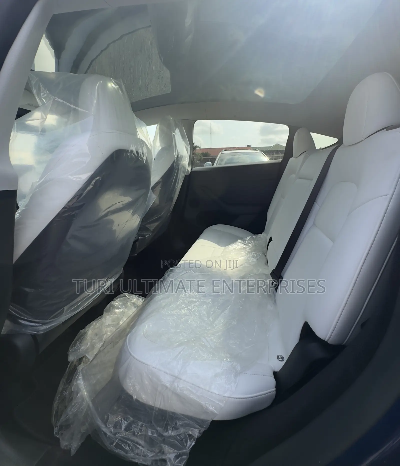 New Tesla Model Y Performance AWD 2024 Blue