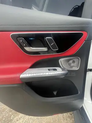 Mercedes-Benz GLC-Class GLC 300 2023 White