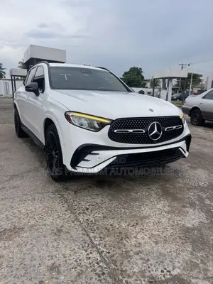 Mercedes-Benz GLC-Class GLC 300 2023 White