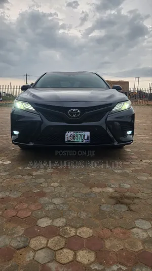 Toyota Camry XSE V6 FWD (3.5L 6cyl 8AM) 2018 Black