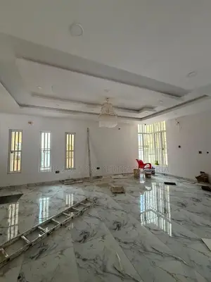4bdrm Duplex in Carlton Gate Estate, for sale