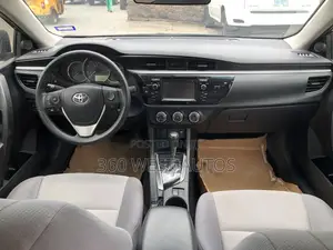 Toyota Corolla LE 4dr Sedan (1.8L 4cyl CVT) 2016 Gray