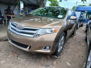 Toyota Venza V6 AWD 2010 Brown