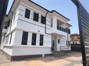 6bdrm Duplex in Heliu Estate, Enugu for sale