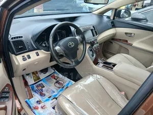 Toyota Venza V6 AWD 2012 Brown
