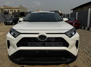 Toyota RAV4 2024 White