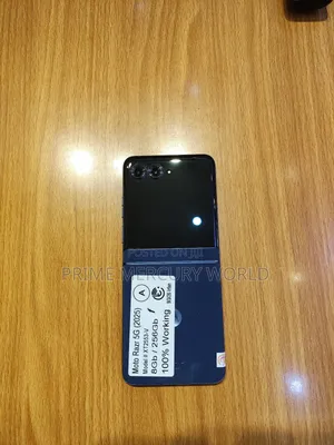 Motorola Razr 60 256 GB Blue