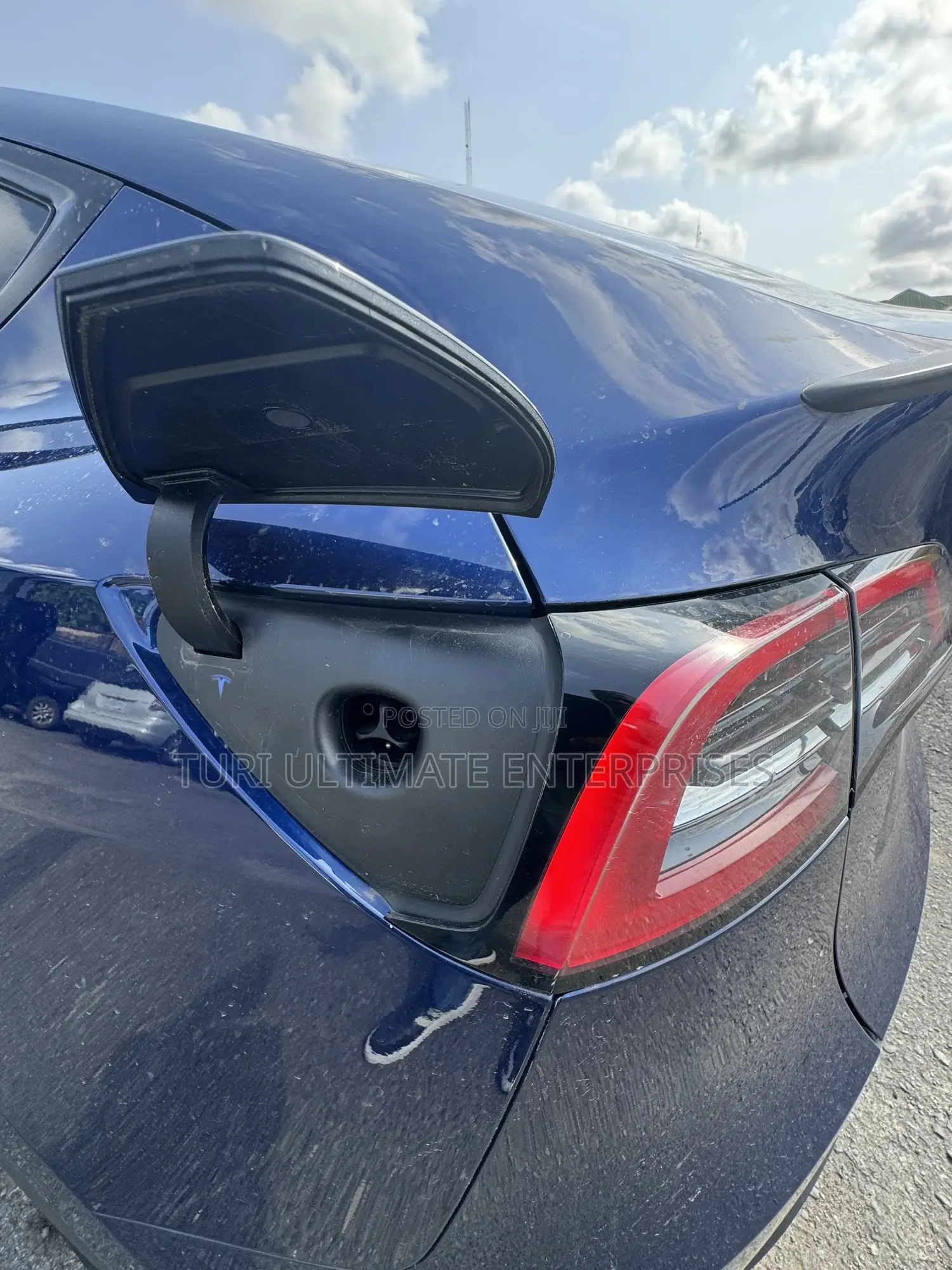 New Tesla Model Y Performance AWD 2024 Blue