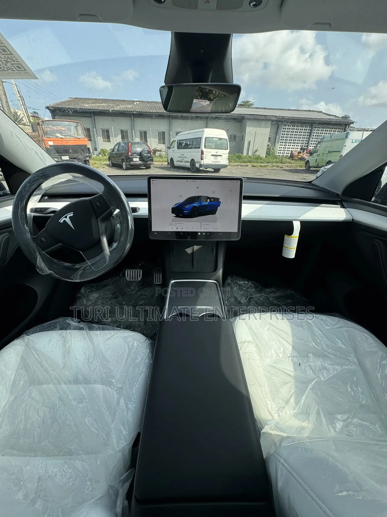 New Tesla Model Y Performance AWD 2024 Blue