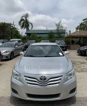 Toyota Camry 2011 Silver